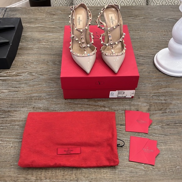 Valentino Garavani Rockstud Pumps Size 39 - Picture 9 of 14